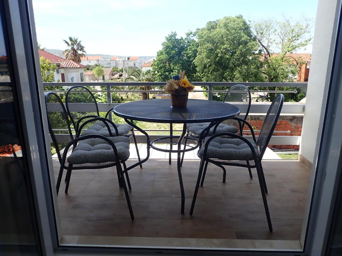 Apartment Maca Starigrad Paklenica Exterior photo